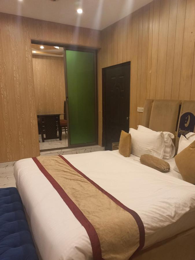 Premier Inn Johar Town Λαχόρη Εξωτερικό φωτογραφία
