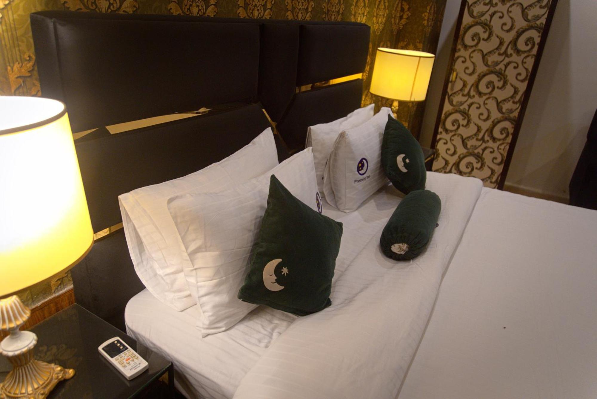 Premier Inn Johar Town Λαχόρη Εξωτερικό φωτογραφία