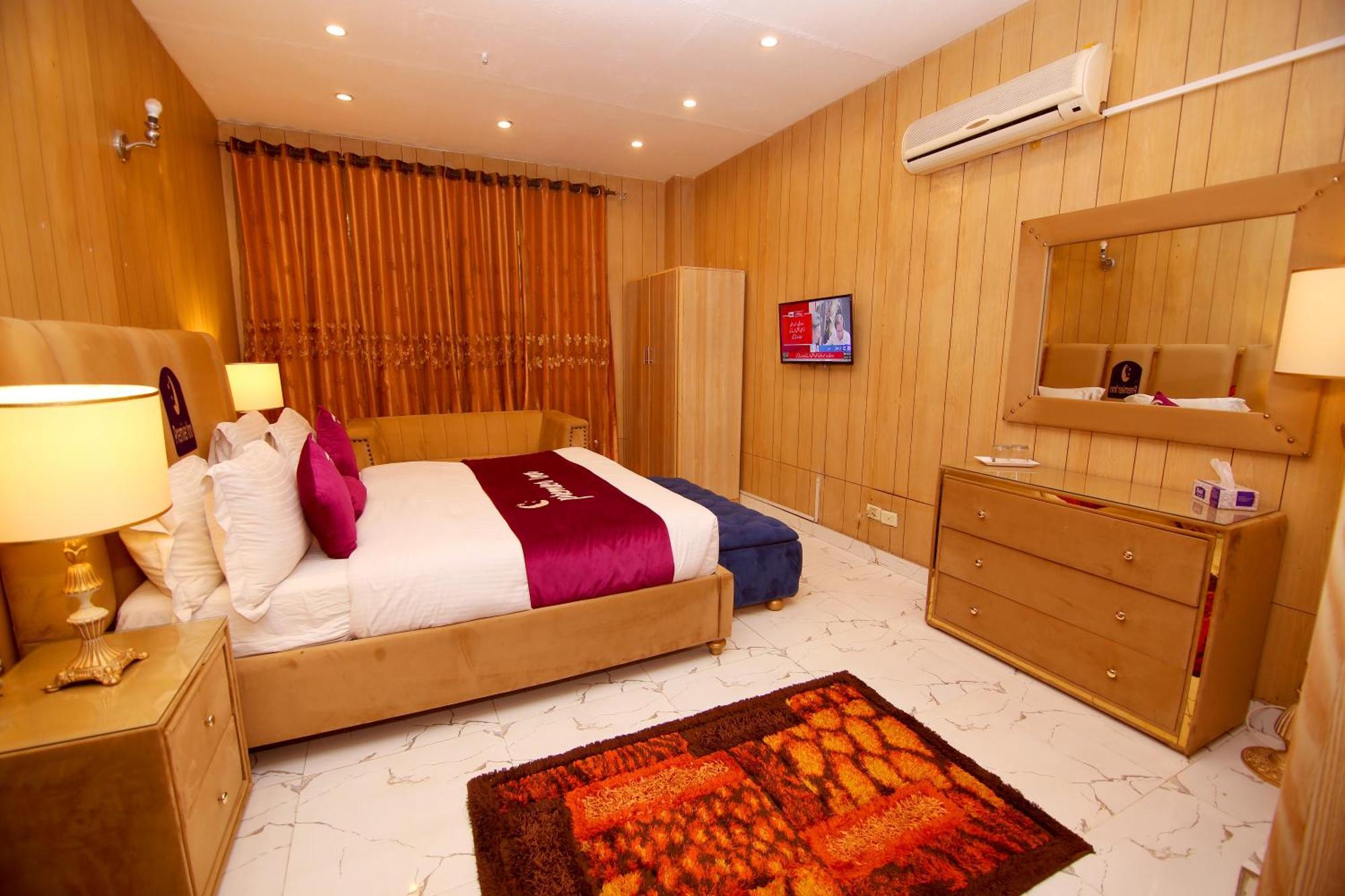Premier Inn Johar Town Λαχόρη Εξωτερικό φωτογραφία